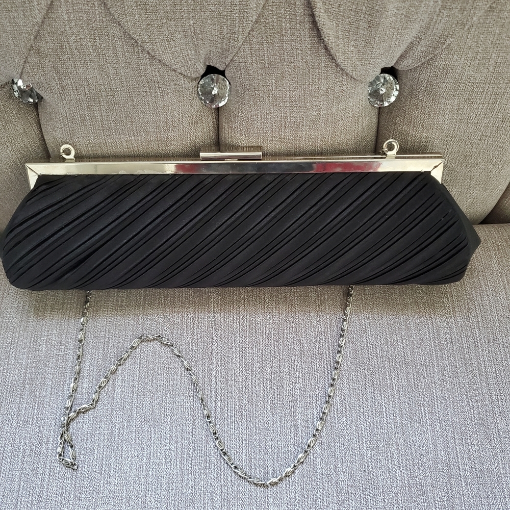 Vintage Elegant Evening Pleated Satin Cloth Clutch Black